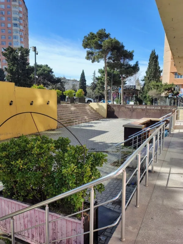 Kirayə verilir obyekt 400 m²