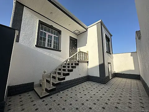 Satılır 3 otaqlı həyət evi 90 m² — Bakı 3 otaq 90.00 m²