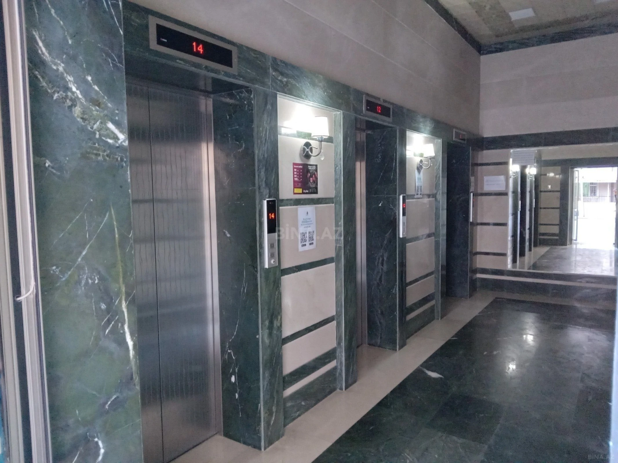 Satılır 5 otaqlı mənzil 266.3 m²