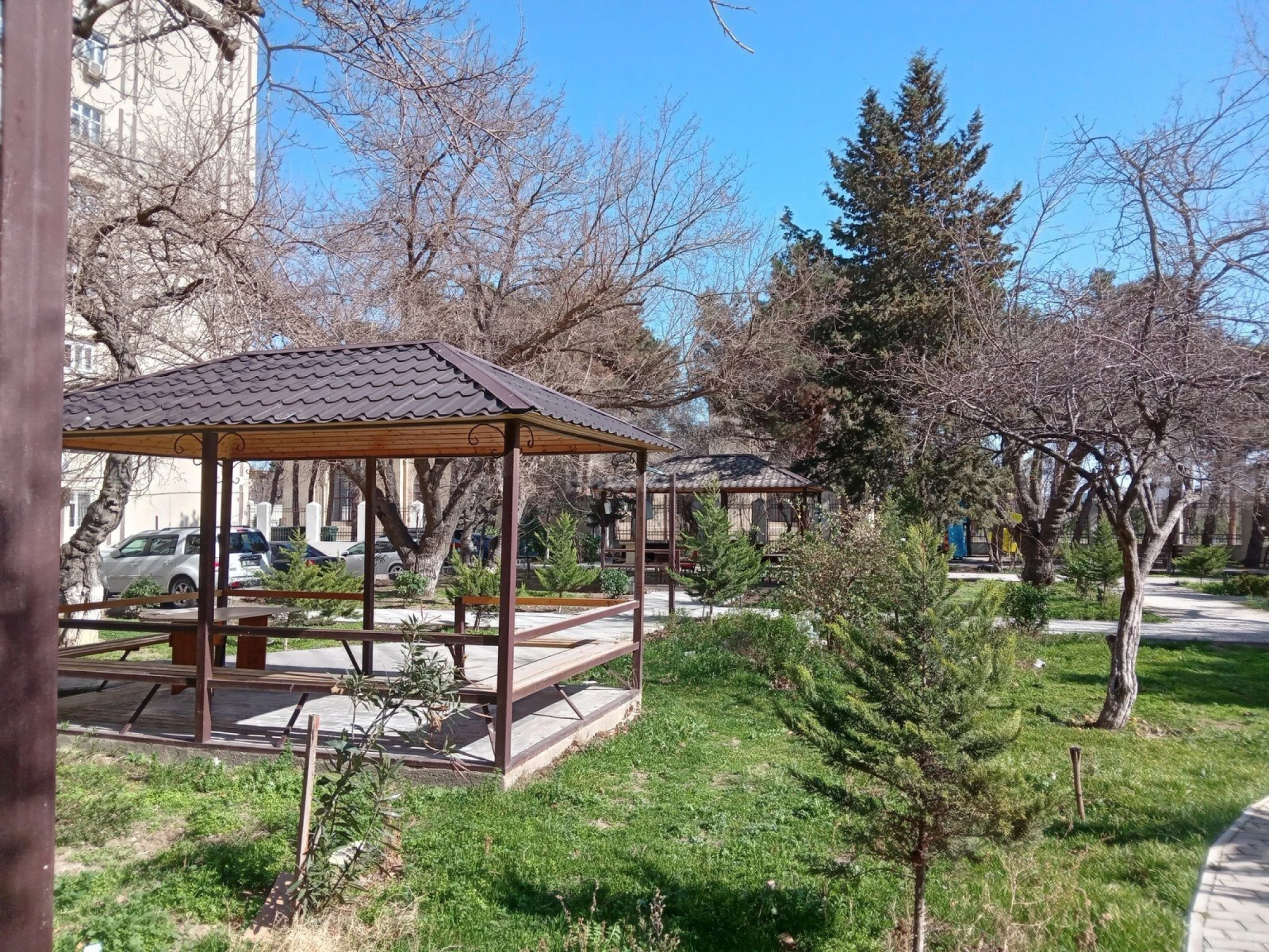 Satılır 5 otaqlı mənzil 266.3 m²