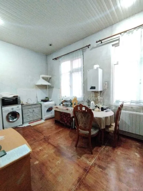 Satılır 2 otaqlı mənzil 70 m²