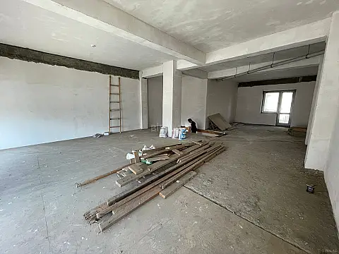 Kirayə verilir obyekt 352 m²