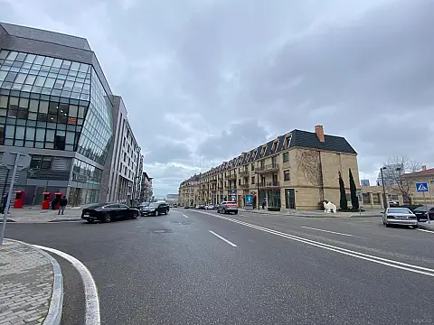 Kirayə verilir obyekt 352 m² — Bakı, Köhnə Günəşli 352.00 m²