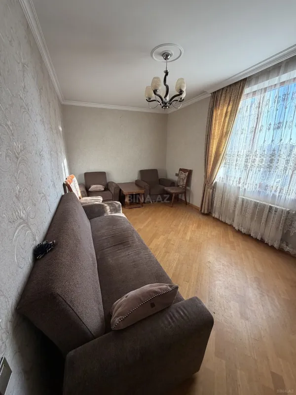 Kirayə verilir 2 otaqlı mənzil 65 m²