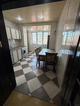 Kirayə verilir 2 otaqlı mənzil 65 m²