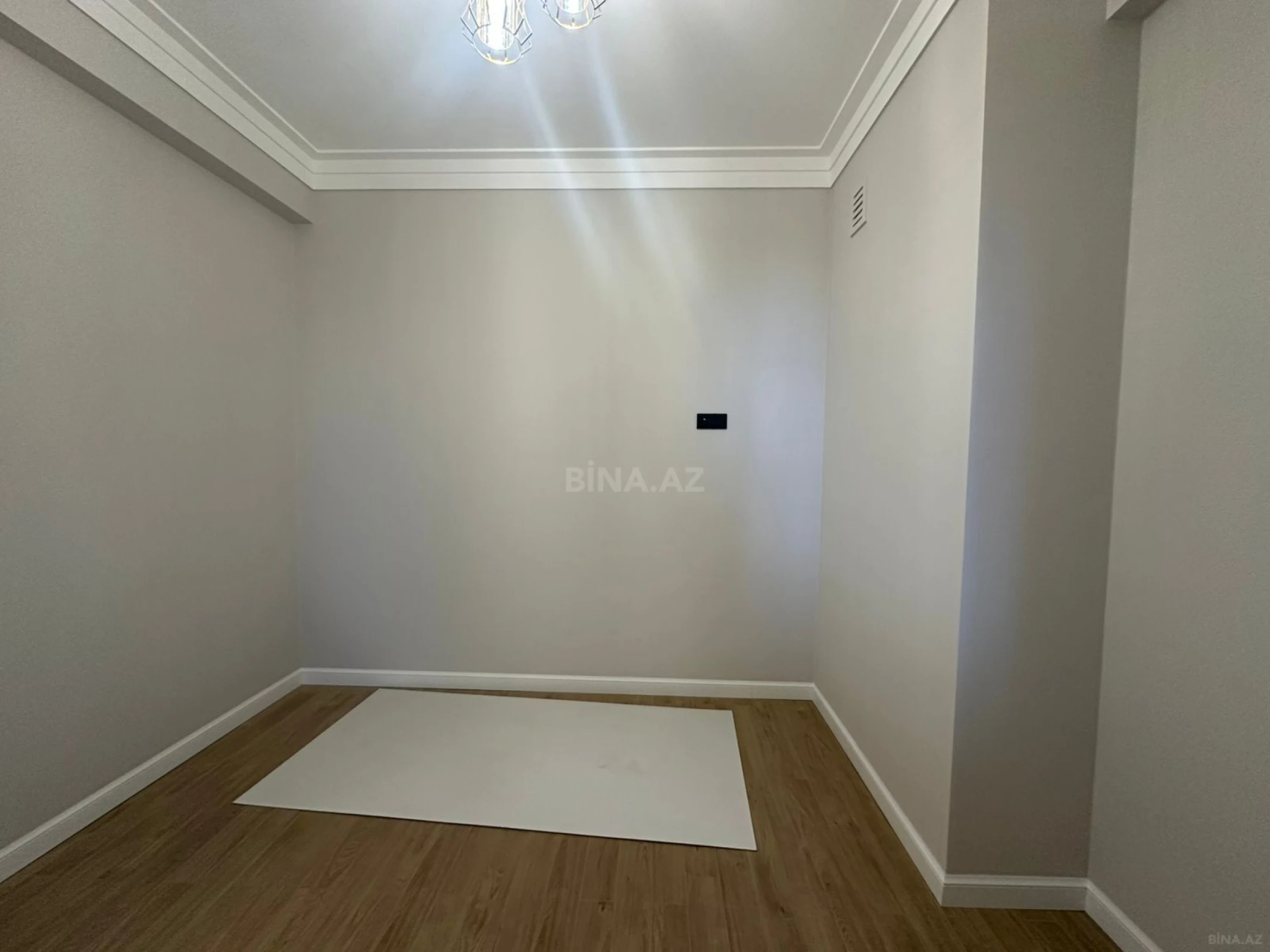 Satılır 3 otaqlı mənzil 100 m²