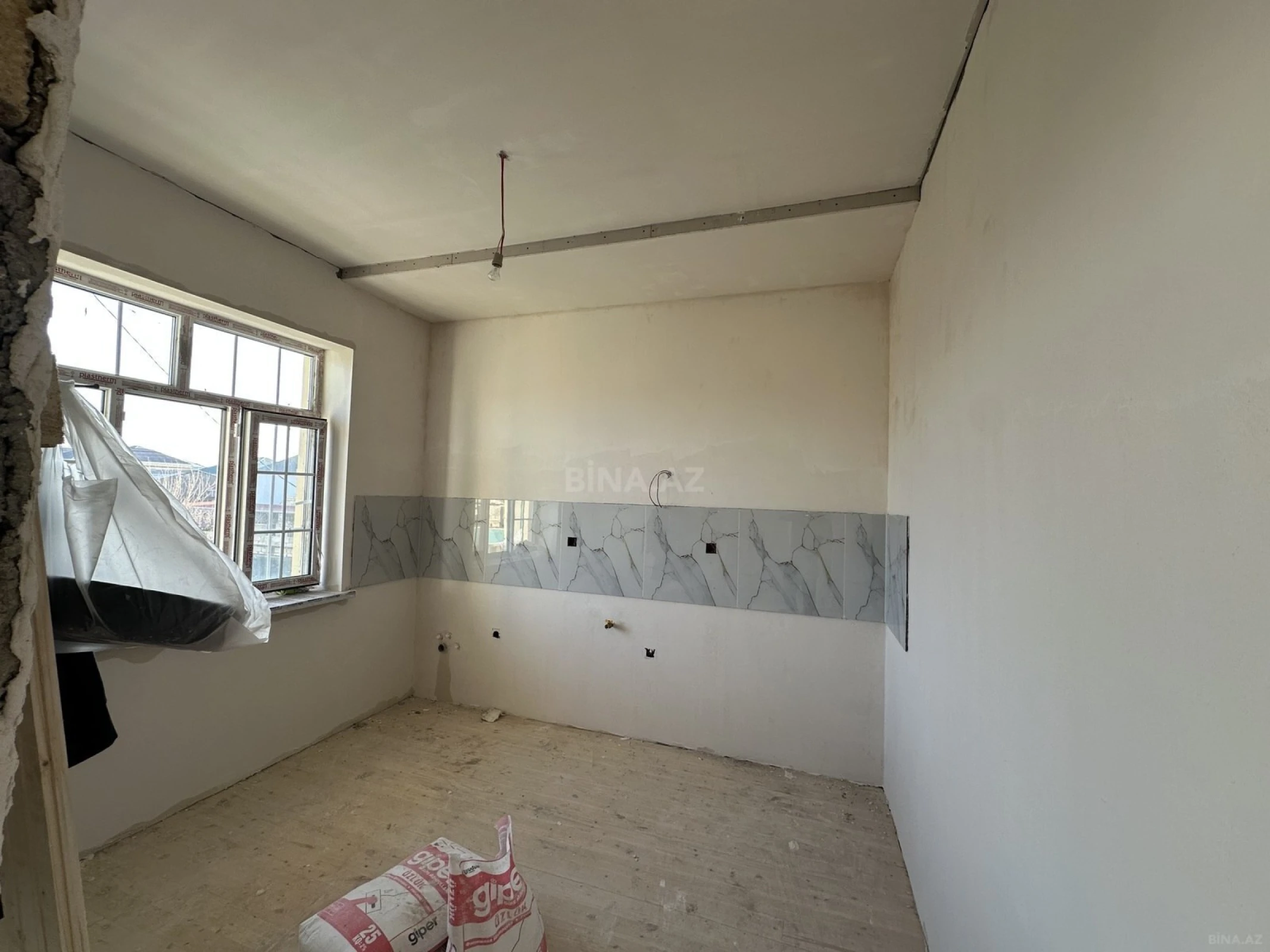 Satılır 3 otaqlı həyət evi 100 m²