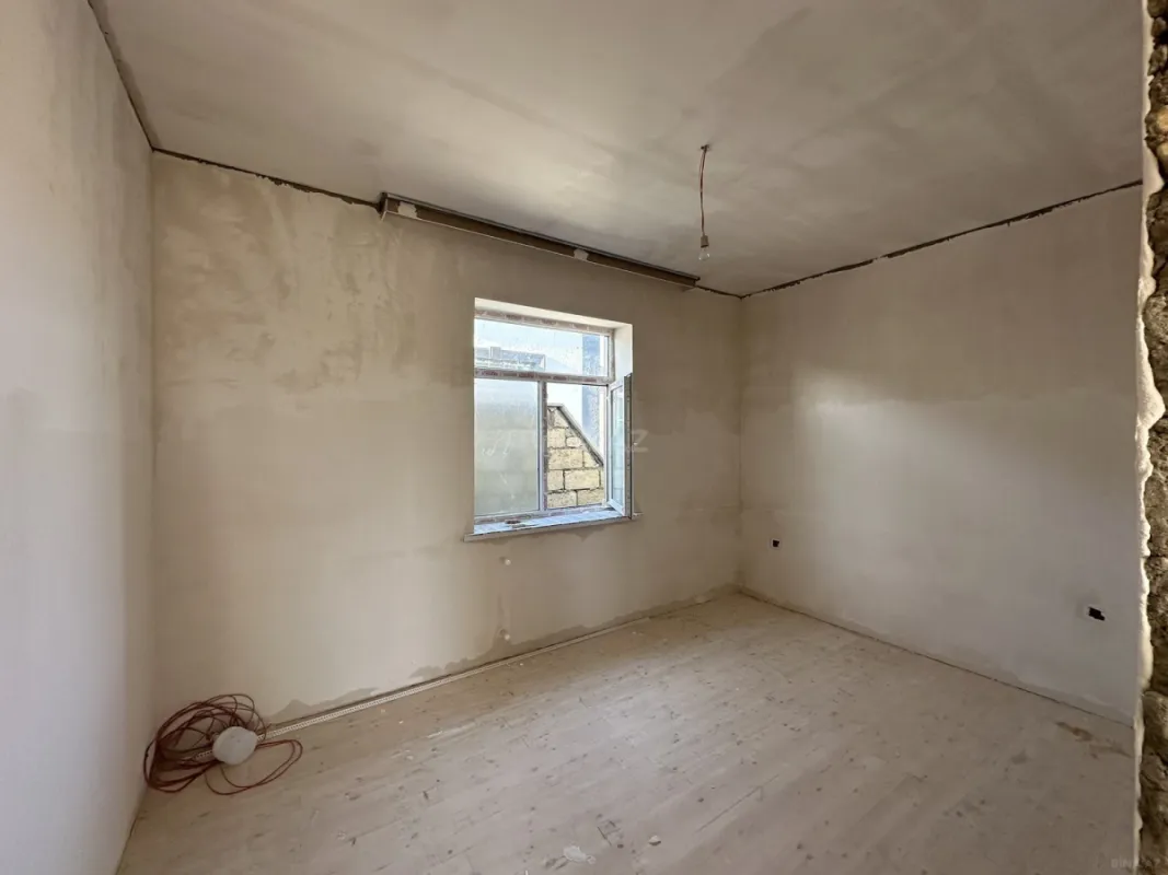 Satılır 3 otaqlı həyət evi 100 m²