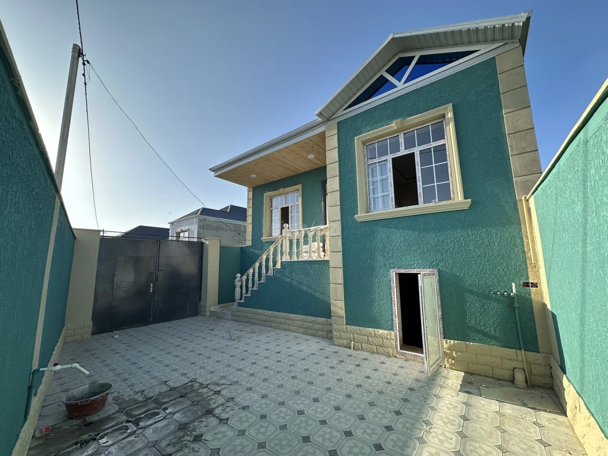 Satılır 3 otaqlı həyət evi 100 m²