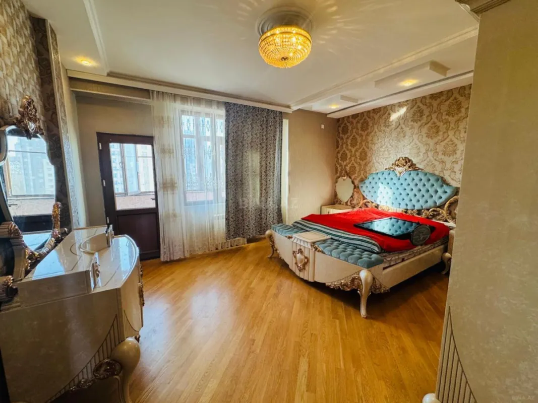 Kirayə verilir 3 otaqlı mənzil 125 m²