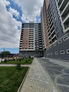 Kirayə verilir 2 otaqlı mənzil 108 m²