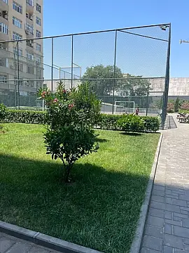 Kirayə verilir 2 otaqlı mənzil 108 m²