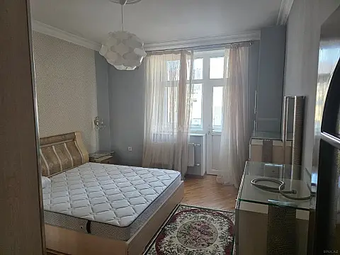 Kirayə verilir 3 otaqlı mənzil 120 m² — Bakı, Xətai 3 otaq 120.00 m²