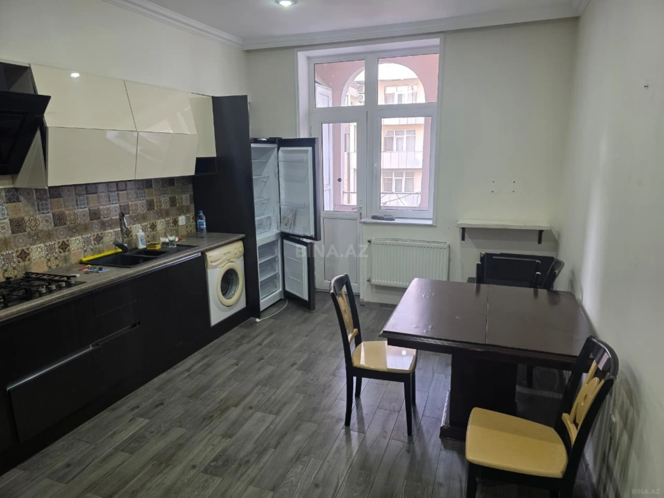 Kirayə verilir 3 otaqlı mənzil 120 m²
