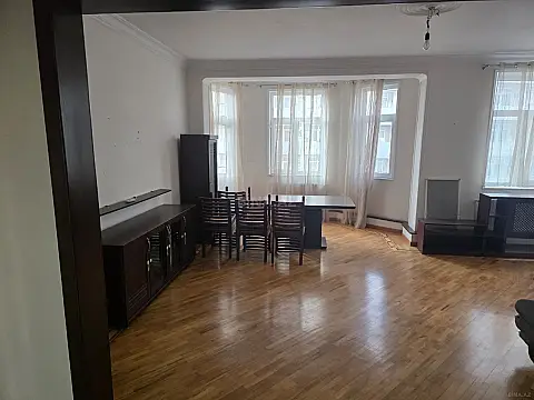 Kirayə verilir 3 otaqlı mənzil 120 m²