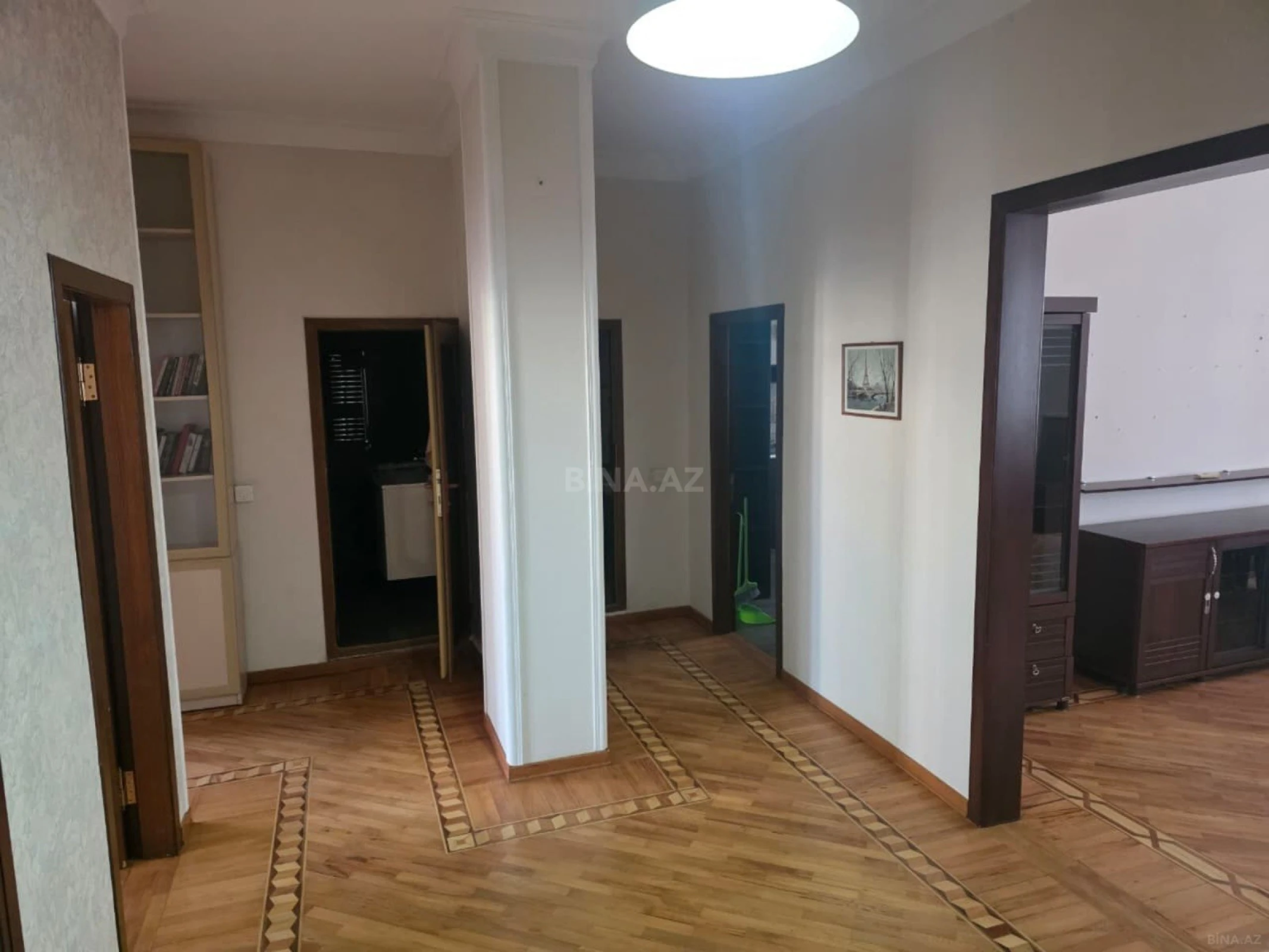 Kirayə verilir 3 otaqlı mənzil 120 m²