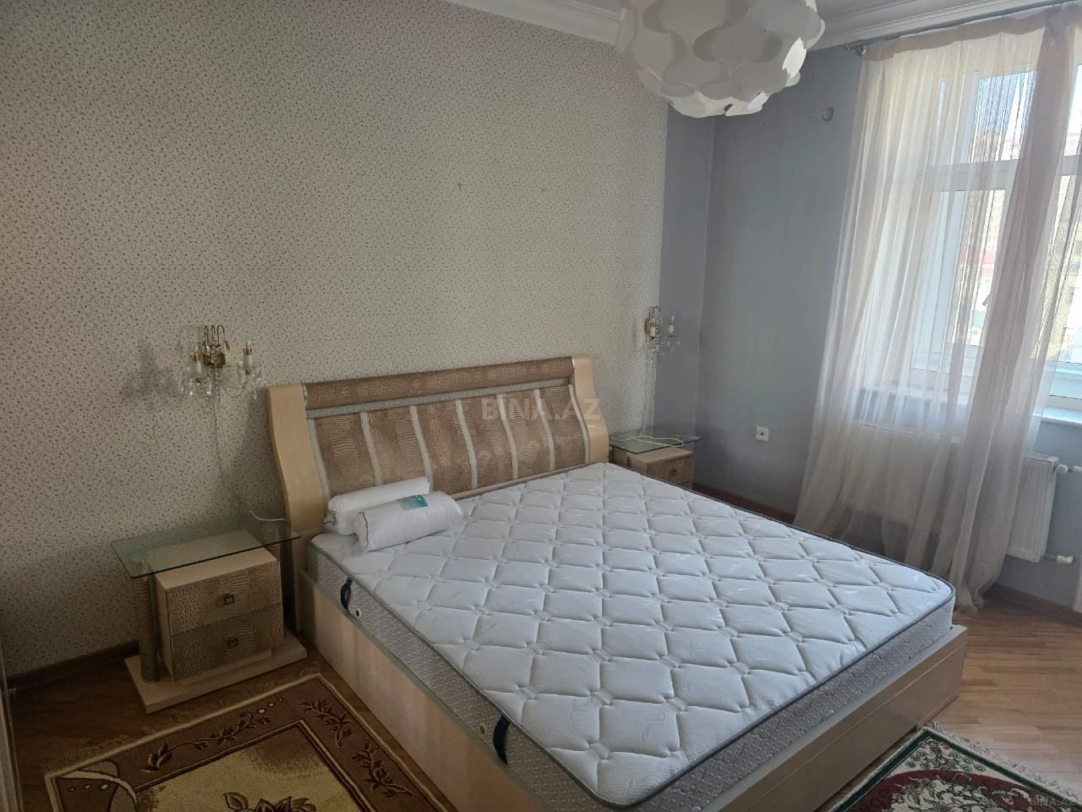 Kirayə verilir 3 otaqlı mənzil 120 m²