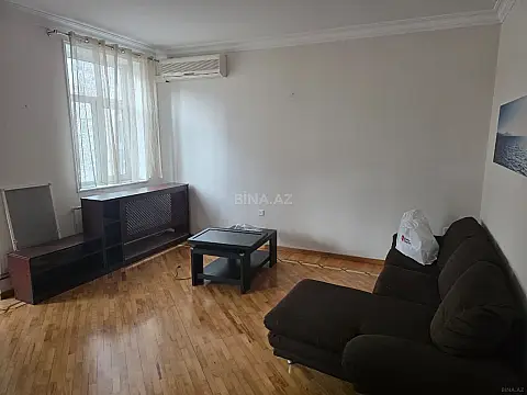 Kirayə verilir 3 otaqlı mənzil 120 m²