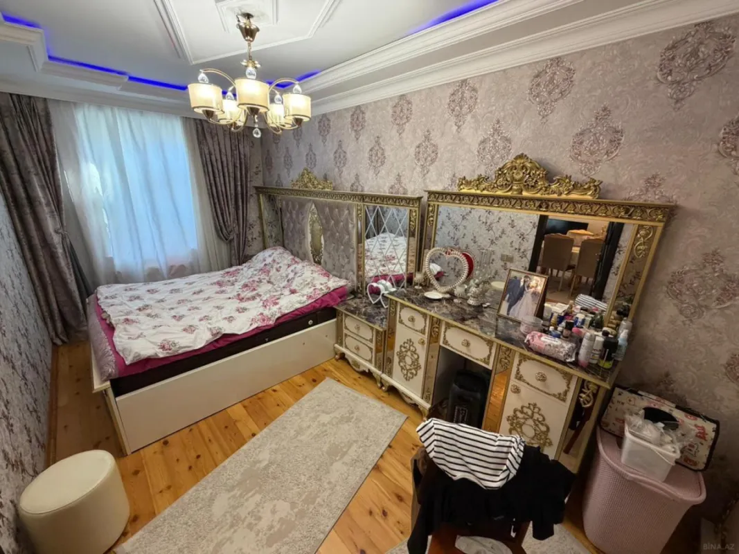 Satılır 4 otaqlı mənzil 77 m²