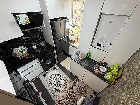 Satılır 4 otaqlı mənzil 77 m²