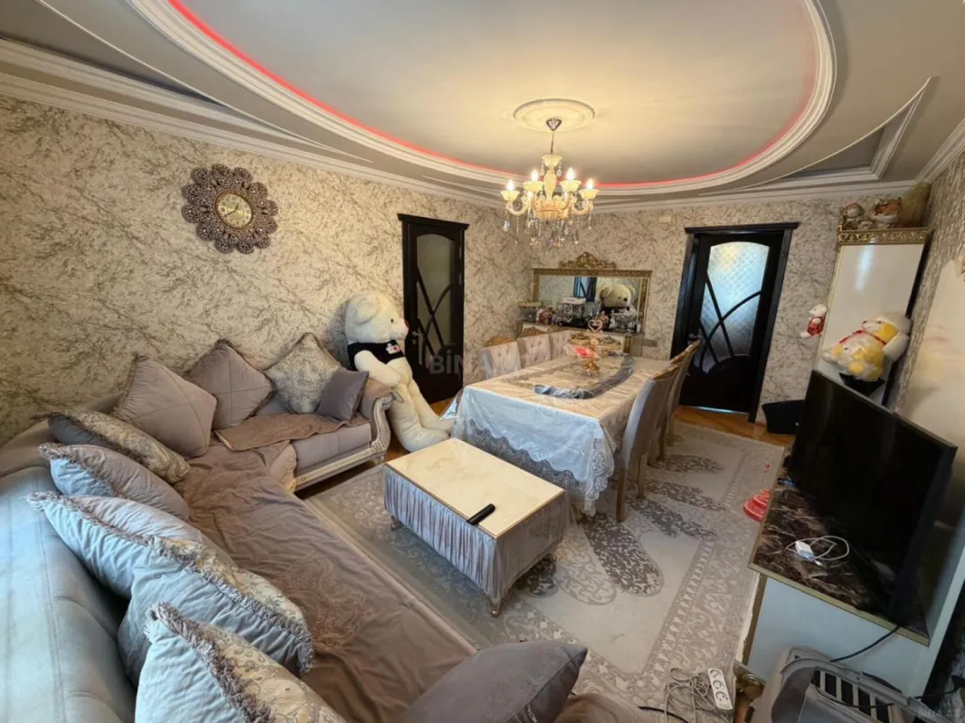 Satılır 4 otaqlı mənzil 77 m²