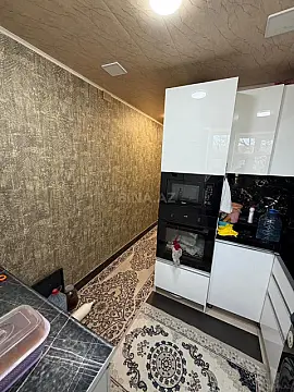 Satılır 4 otaqlı mənzil 77 m²