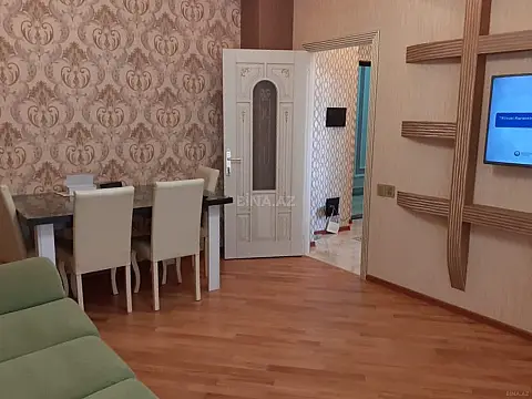 Kirayə verilir 2 otaqlı mənzil 75 m²