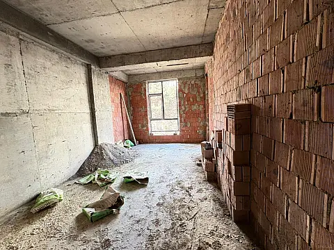 Satılır 3 otaqlı mənzil 106 m²