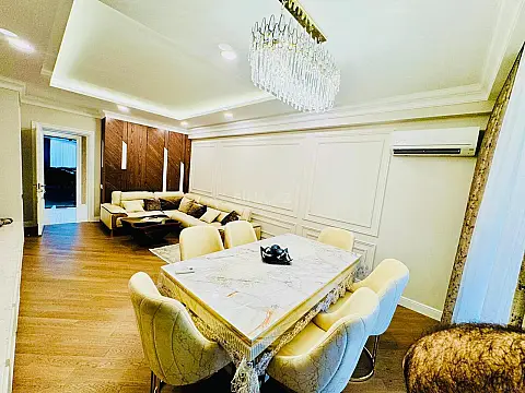 Kirayə verilir 3 otaqlı mənzil 140 m²