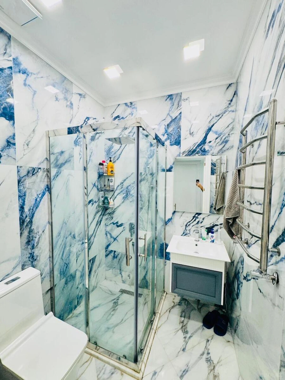 Kirayə verilir 3 otaqlı mənzil 140 m²