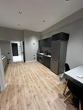 Kirayə verilir 2 otaqlı mənzil 72 m²