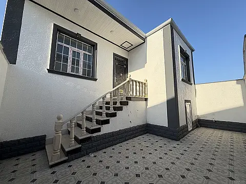 Satılır 3 otaqlı həyət evi 90 m² — Bakı 3 otaq 90.00 m²