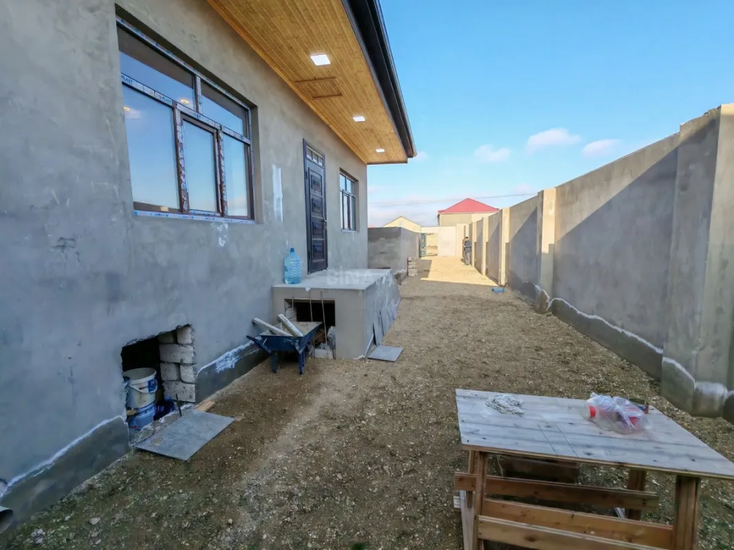 Satılır 4 otaqlı həyət evi 120 m²