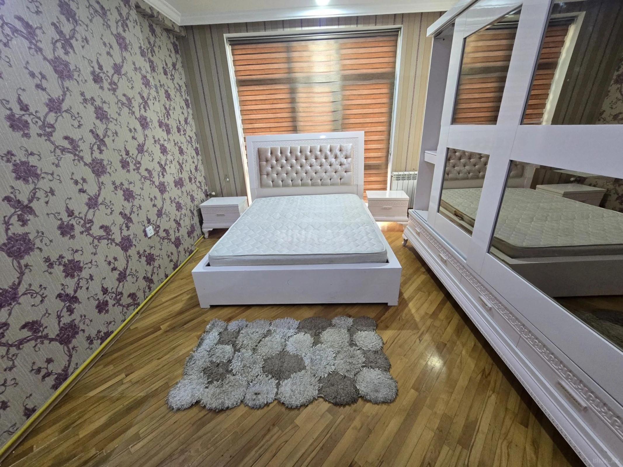 Satılır 2 otaqlı mənzil 65 m²