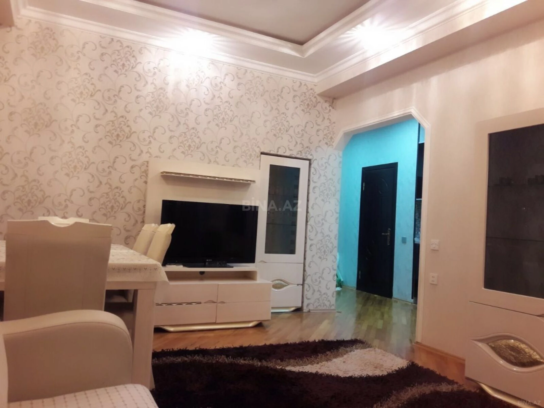 Satılır 2 otaqlı mənzil 65 m²