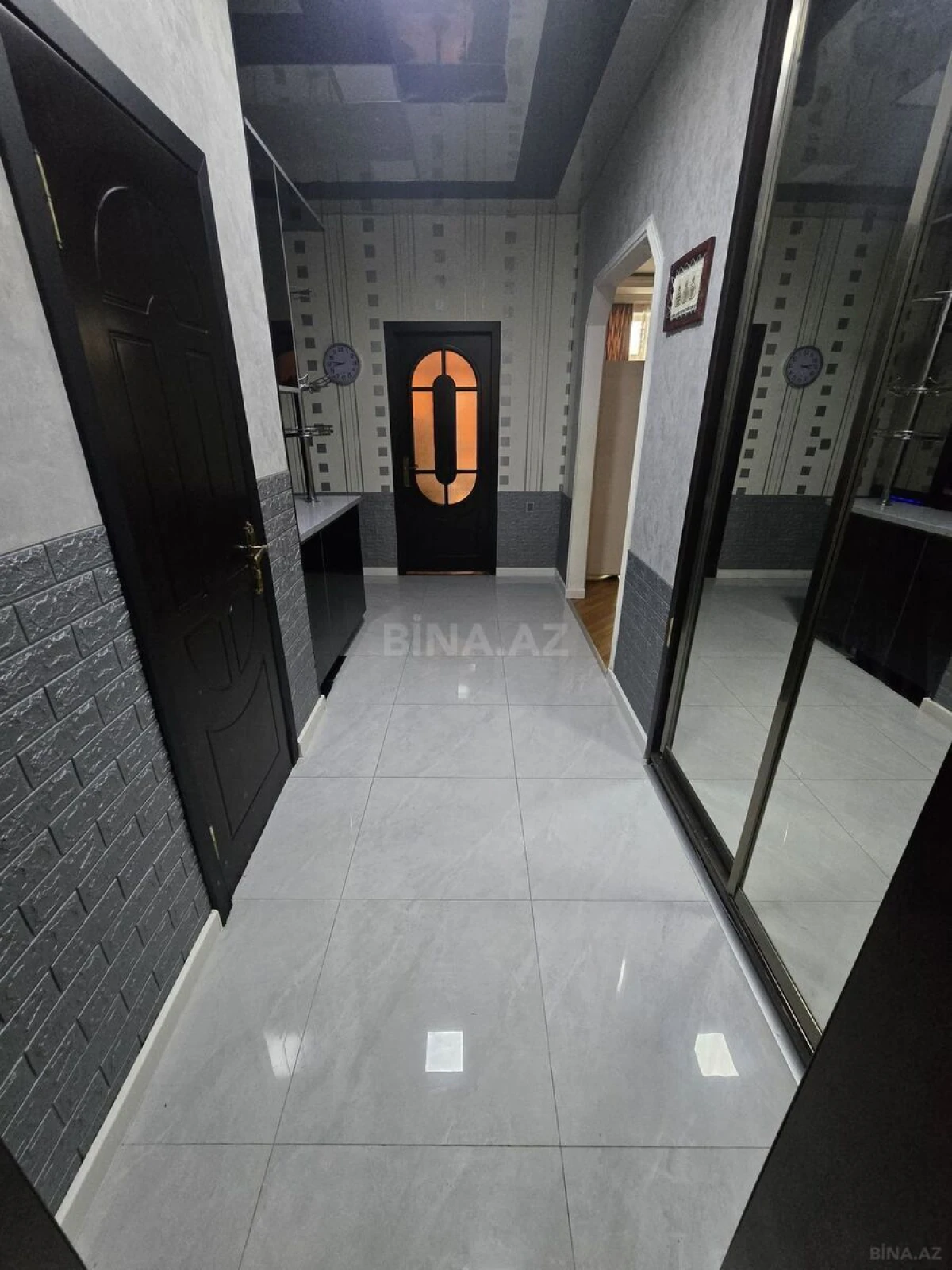 Satılır 2 otaqlı mənzil 65 m²