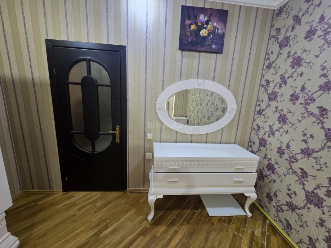 Satılır 2 otaqlı mənzil 65 m²