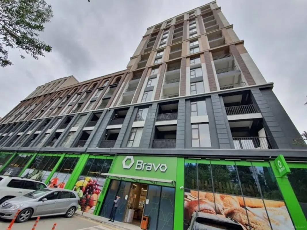 Satılır 3 otaqlı mənzil 125 m²