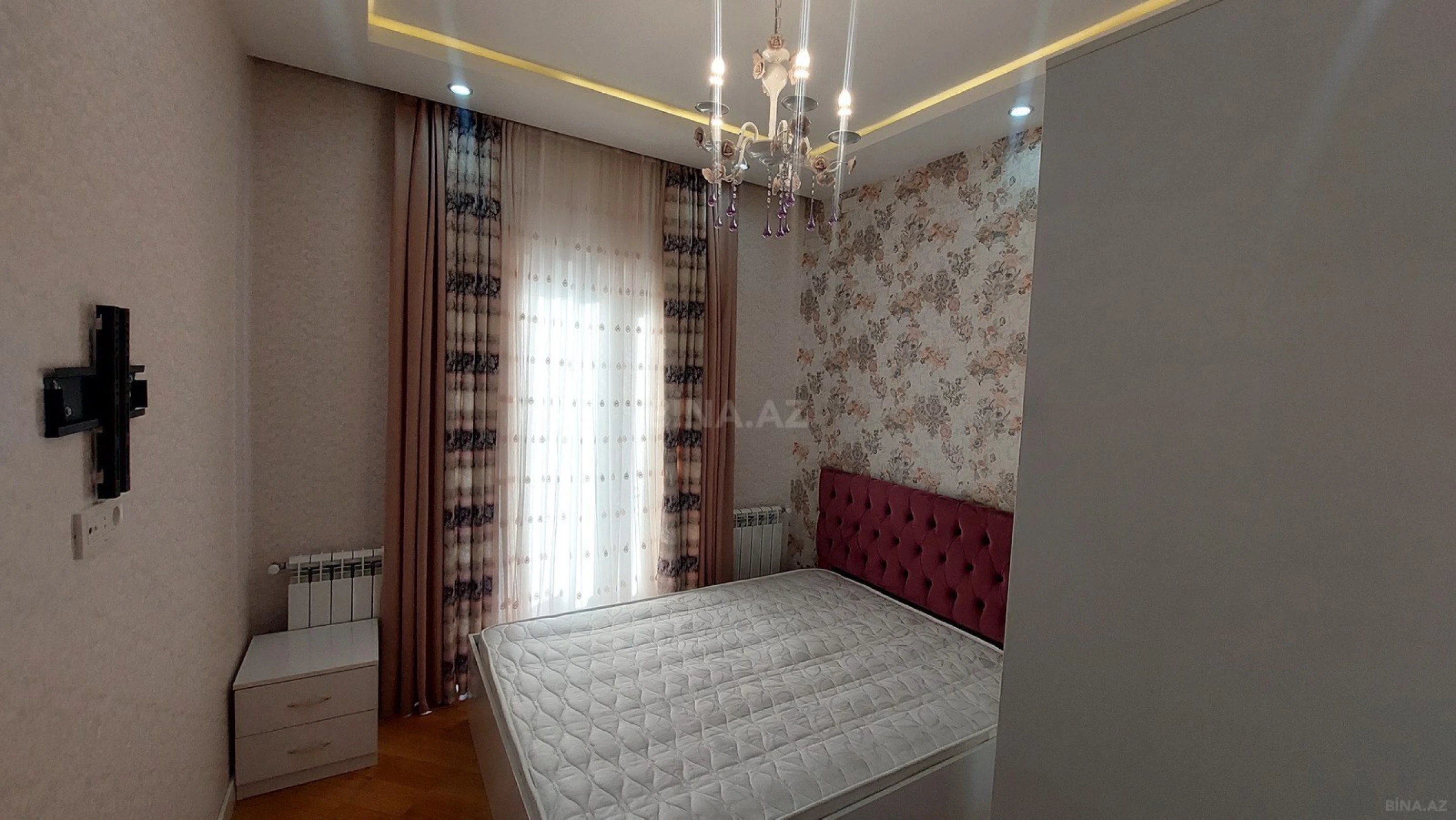 Kirayə verilir 2 otaqlı mənzil 65 m²