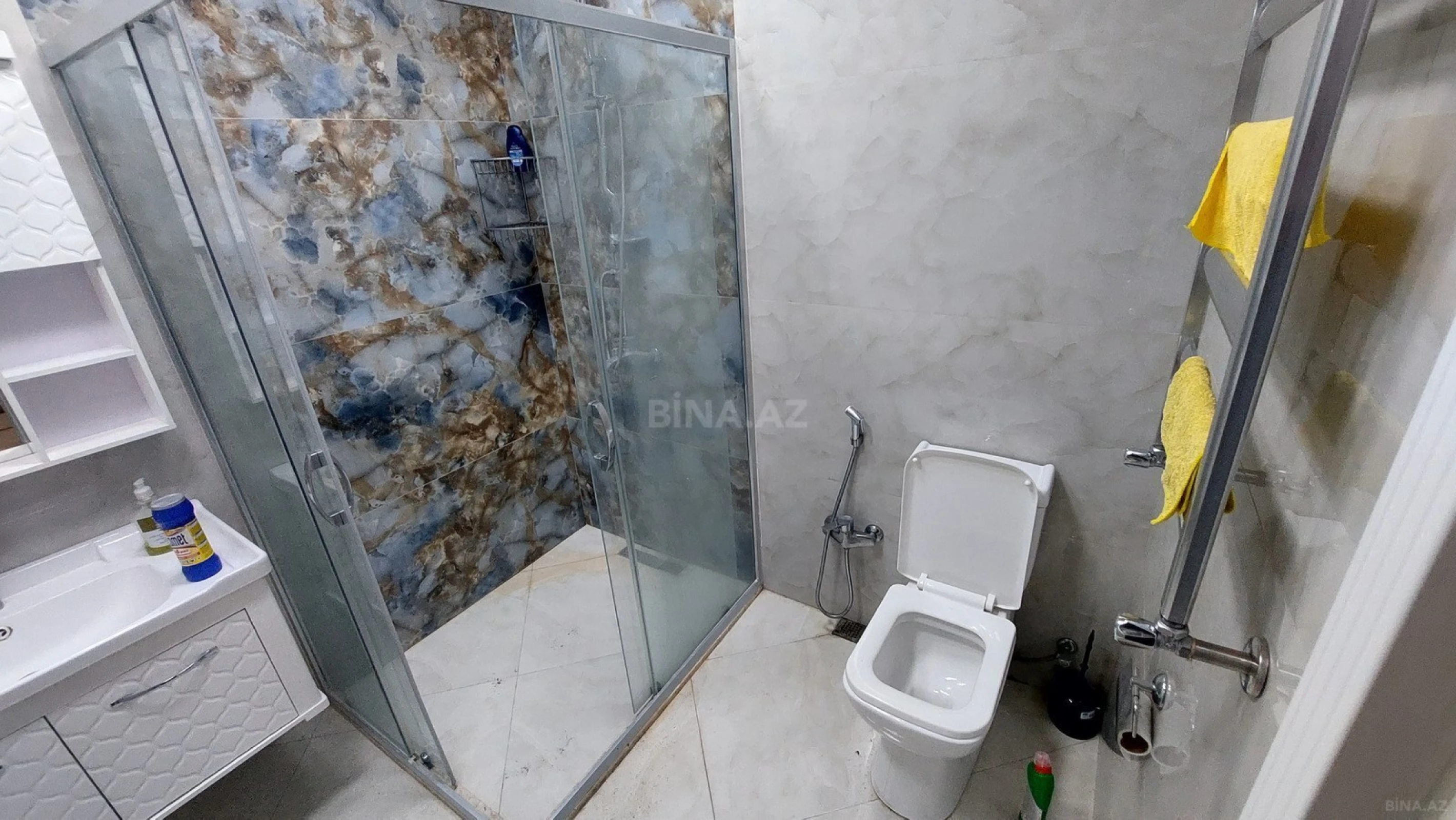 Kirayə verilir 2 otaqlı mənzil 65 m²
