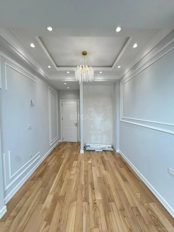 Satılır 4 otaqlı mənzil 170 m²