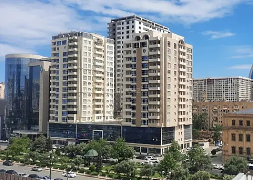 Kirayə verilir 3 otaqlı mənzil 130 m² — Bakı, Xətai 3 otaq 130.00 m²