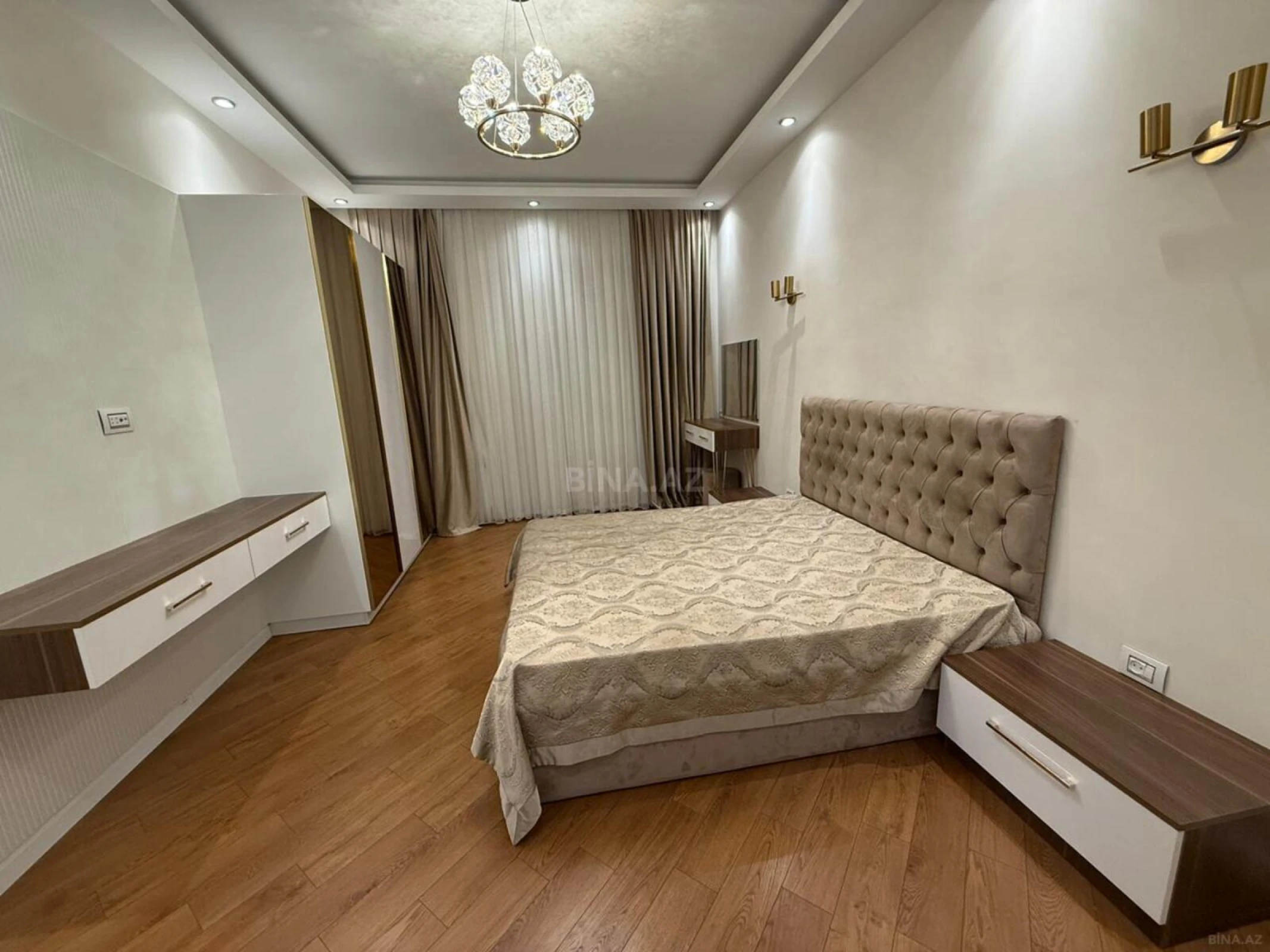 Kirayə verilir 3 otaqlı mənzil 130 m²