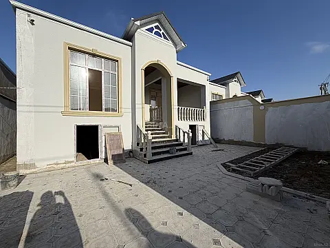 Satılır 3 otaqlı həyət evi 100 m²