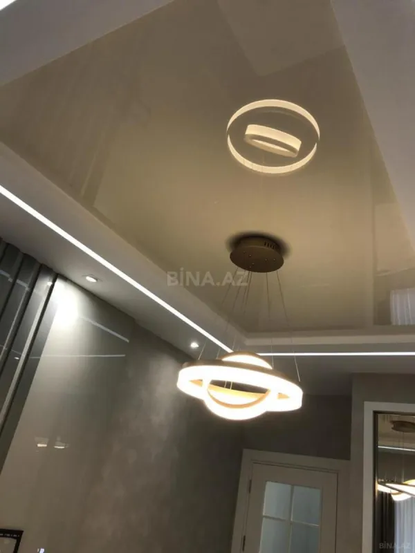 Kirayə verilir 2 otaqlı mənzil 87 m²