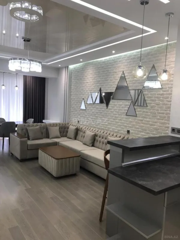 Kirayə verilir 2 otaqlı mənzil 87 m²