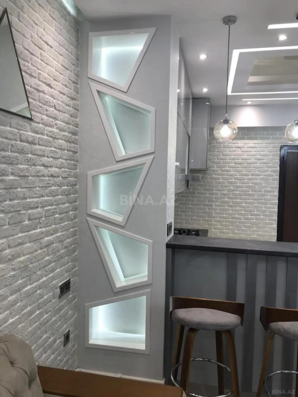 Kirayə verilir 2 otaqlı mənzil 87 m²