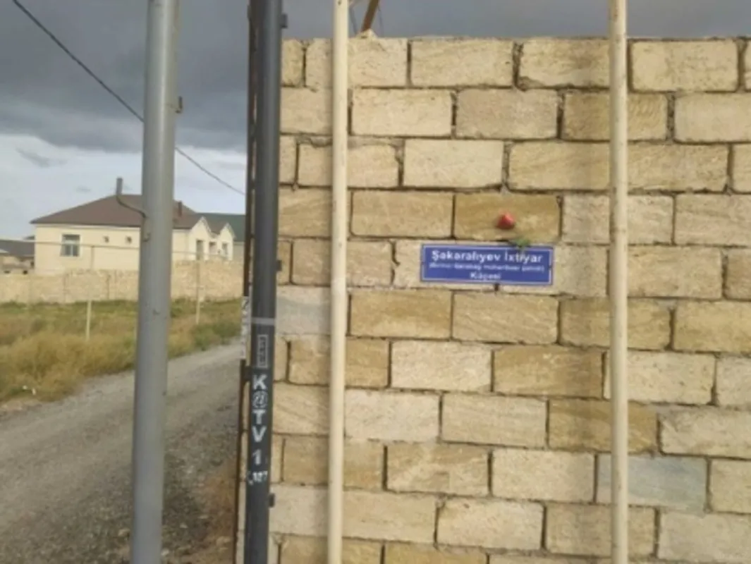 Satılır 3 otaqlı həyət evi 80 m²