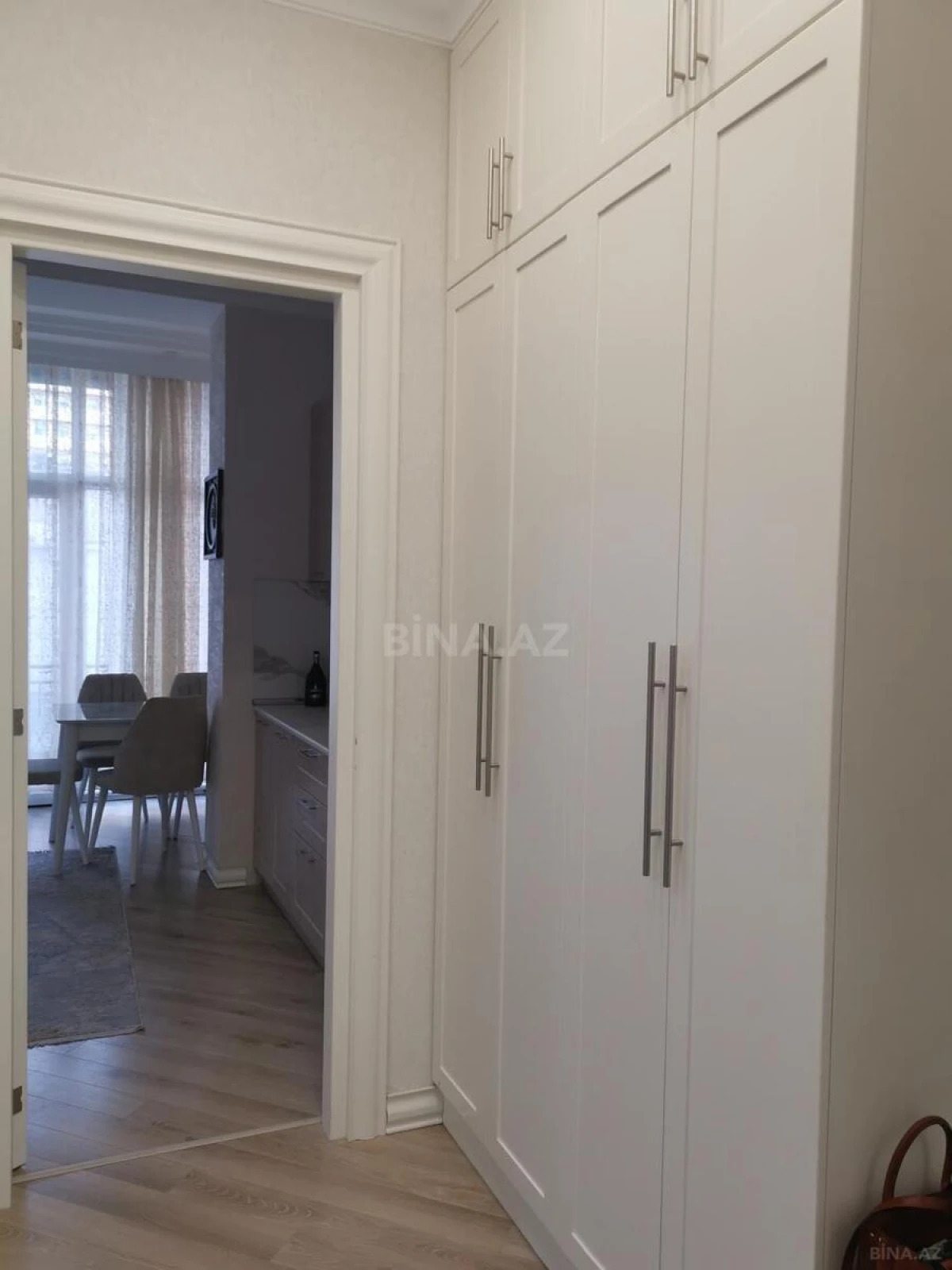 Kirayə verilir 2 otaqlı mənzil 75 m²