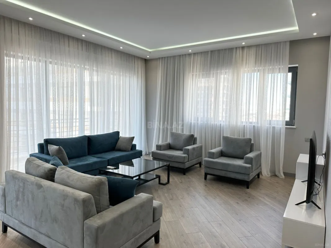 Kirayə verilir 3 otaqlı mənzil 157 m²